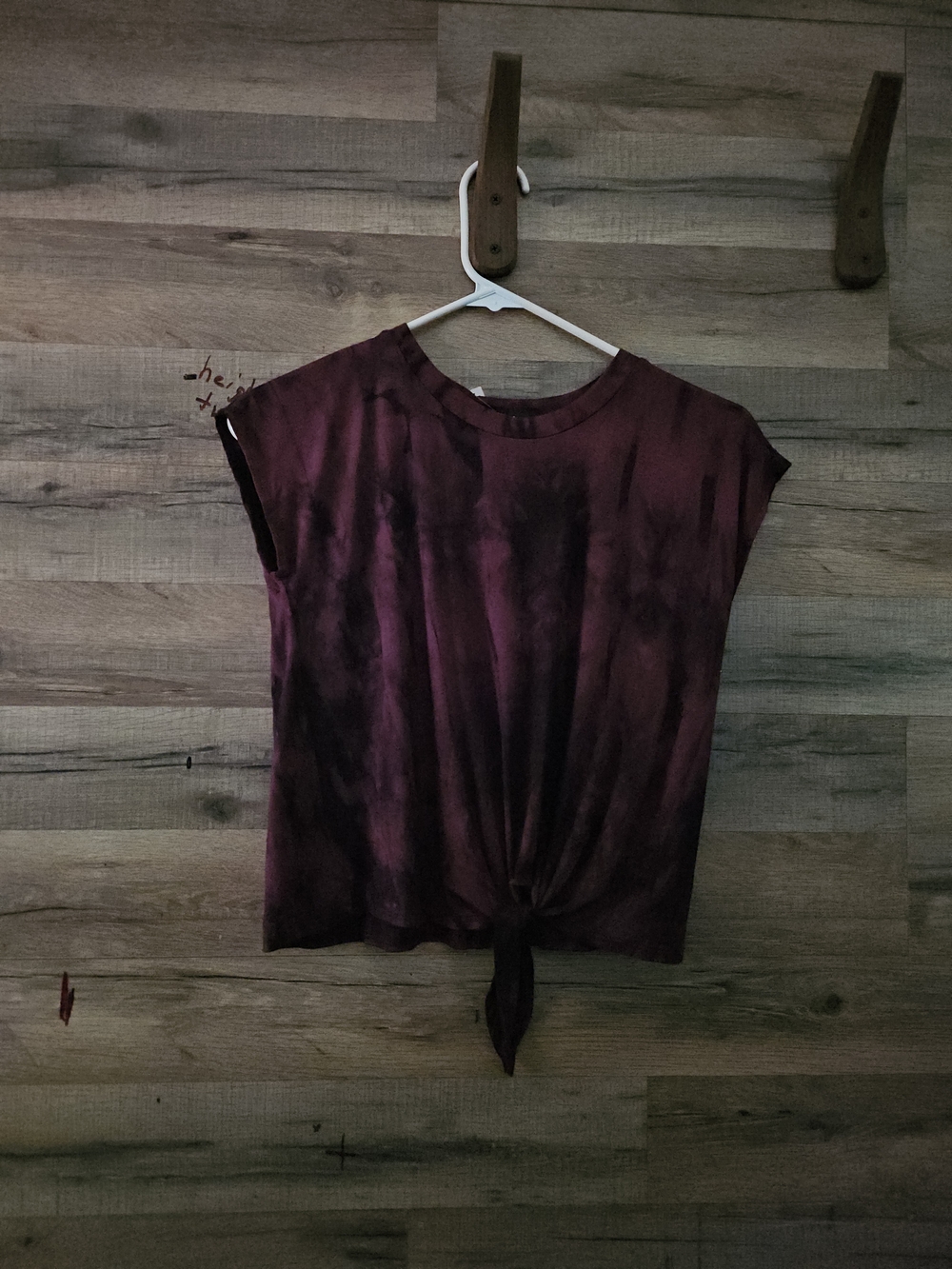 Cap Sleeve Tie-Front Crop Top in Burgundy Tie-Dye Size Small
